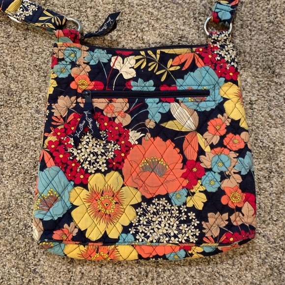 Vera Bradley Hipster - Picture 2 of 2